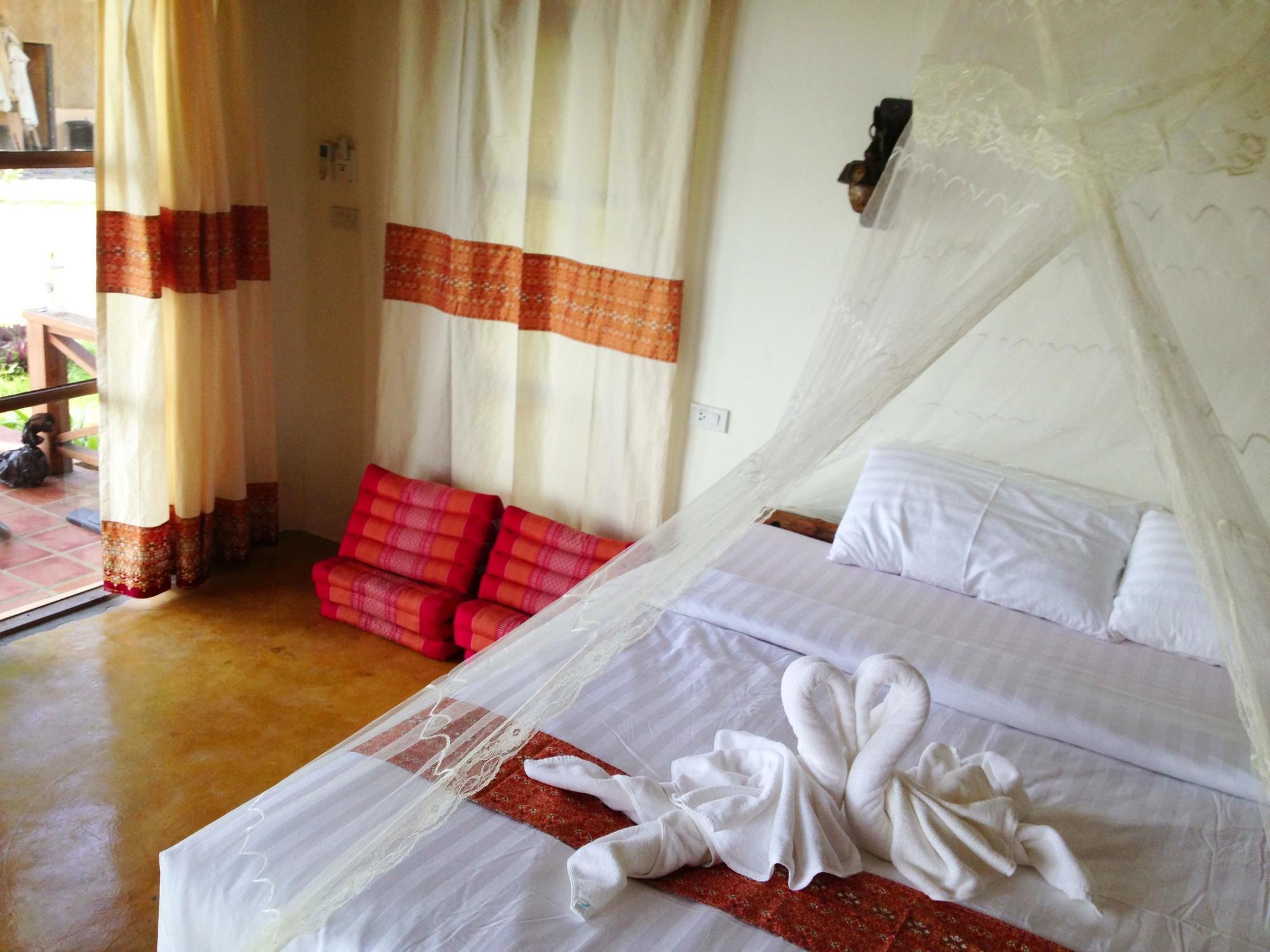 Nautilus Right On The Beach Resort Ко-Ланта Екстер'єр фото